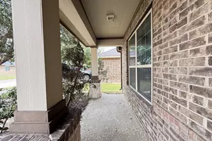 1711 Cadbury Castle Ln, Fresno, TX 77545 - Photo 3