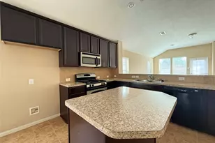 1711 Cadbury Castle Ln, Fresno, TX 77545 - Photo 9