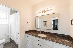 8011 Serenity Ct, Houston, TX 77025 - Photo 21