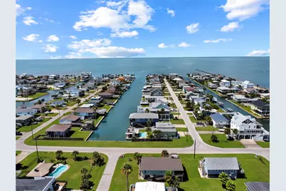 4003 Panola Drive, Galveston, TX 77554 - Photo 5