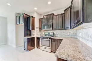 9626 Oaklawn Dr, Baytown, TX 77523 - Photo 17