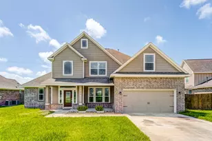 9626 Oaklawn Dr, Baytown, TX 77523 - Photo 1