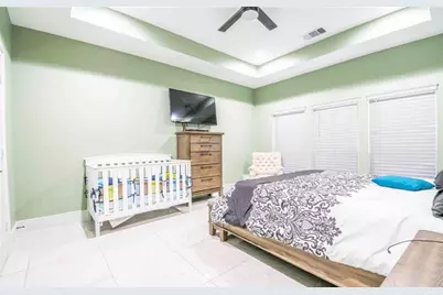 9233 Kentshire Drive, Houston, TX 77078 - Photo 9