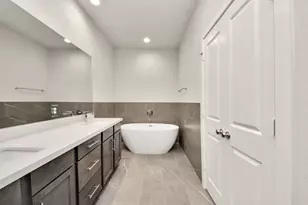2319 Silva Park Ln, Houston, TX 77091 - Photo 17