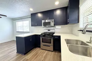 547 County Rd 949E, Alvin, TX 77511 - Photo 7