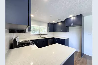 547 County Road 949E, Alvin, TX 77511 - Photo 5