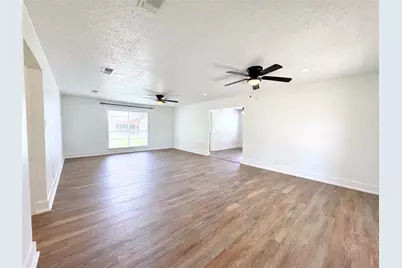 547 County Road 949E, Alvin, TX 77511 - Photo 3