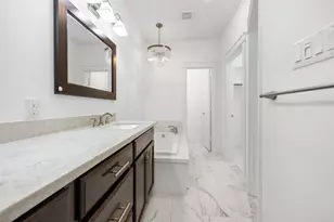 902 W 20th St, Houston, TX 77008 - Photo 13