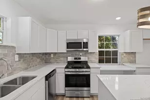 512 Vickers Ave, San Antonio, TX 78211 - Photo 7