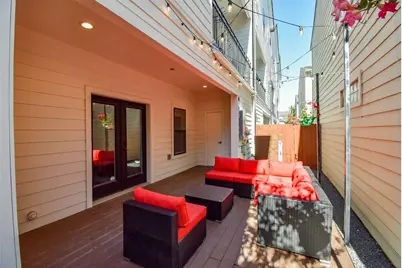 918 W 25th Street #E, Houston, TX 77008 - Photo 9