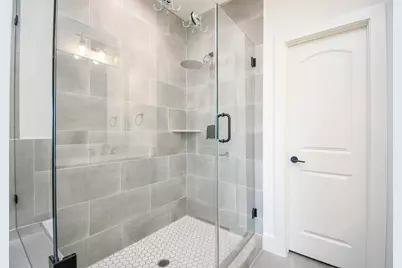918 W 25th Street #E, Houston, TX 77008 - Photo 29