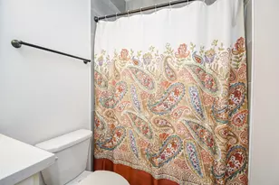 918 W 25th St, Houston, TX 77008 - Photo 33