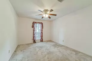 7719 Wycomb Ln, Houston, TX 77070 - Photo 25