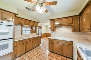7719 Wycomb Ln, Houston, TX 77070 - Photo 11