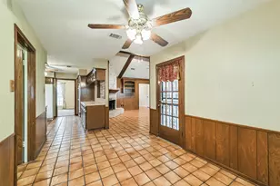 7719 Wycomb Ln, Houston, TX 77070 - Photo 9
