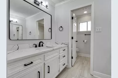 15703 Crestbrook Drive, Houston, TX 77059 - Photo 37