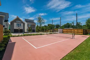 7609 Victory Reserve St, Houston, TX 77088 - Photo 37