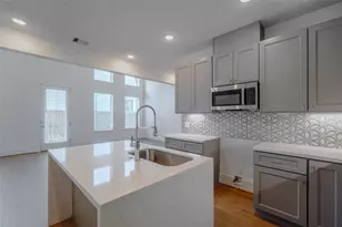 7609 Victory Reserve St, Houston, TX 77088 - Photo 13