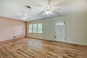 195 E Chance Rd, Lumberton, TX 77657 - Photo 9