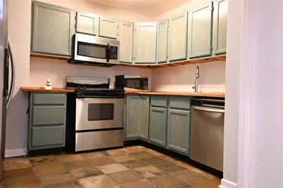 8423 Hearth Drive #2, Houston, TX 77054 - Photo 3