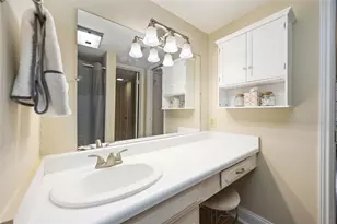 454 N Post Oak Ln, Houston, TX 77024 - Photo 13