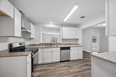 705 Westshire Drive, Houston, TX 77013 - Photo 5
