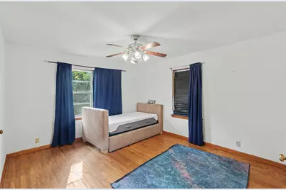 1803 Sea Queen Court, Houston, TX 77008 - Photo 11
