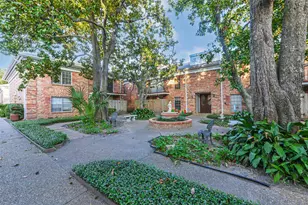 2824 Briarhurst Dr, Houston, TX 77057 - Photo 27