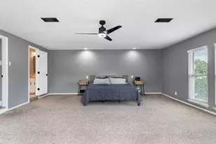 57 Hideaway Dr, Friendswood, TX 77546 - Photo 9