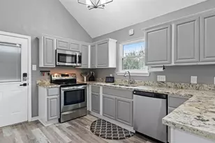 57 Hideaway Dr, Friendswood, TX 77546 - Photo 7
