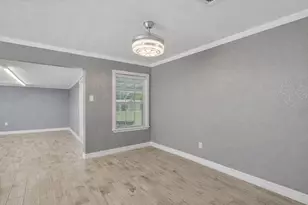 105 Pompano Ave, Galveston, TX 77550 - Photo 9