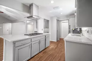 2102 Oak Shores Dr, Houston, TX 77339 - Photo 9