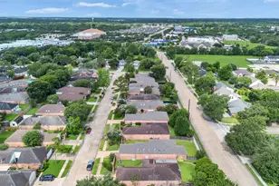 13106 Worthington St, Sugar Land, TX 77478 - Photo 7