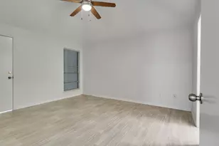 13106 Worthington St, Sugar Land, TX 77478 - Photo 37