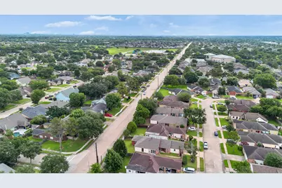 13106 Worthington Street, Sugar Land, TX 77478 - Photo 9