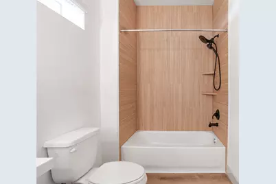 9913 Dipping Woods Street, Houston, TX 77076 - Photo 7