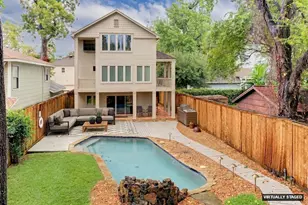 613 E 21st St, Houston, TX 77008 - Photo 1