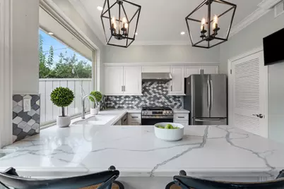 5913 Sugar Hill Drive #225, Houston, TX 77057 - Photo 19