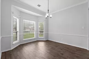 323 Colony Creek Dr, Dickinson, TX 77539 - Photo 5