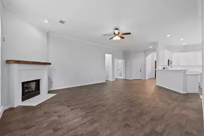 323 Colony Creek Drive, Dickinson, TX 77539 - Photo 15