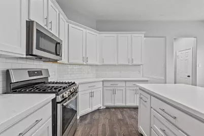 323 Colony Creek Drive, Dickinson, TX 77539 - Photo 19