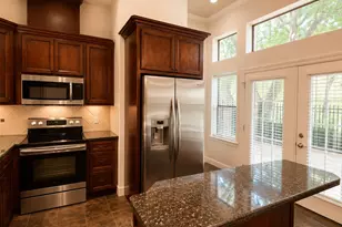 4402 Lillian St, Houston, TX 77007 - Photo 9