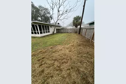 118 Tarpon Avenue, Galveston, TX 77550 - Photo 23