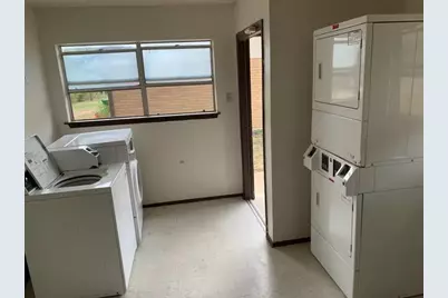 298 W Avenue A, Belton, TX 76513 - Photo 7