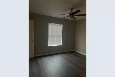 298 W Avenue A, Belton, TX 76513 - Photo 5