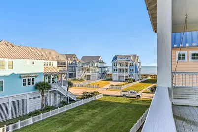 3839 Periwinkle, Galveston, TX 77554 - Photo 33