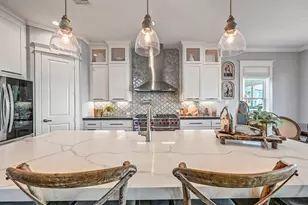 3839 Periwinkle, Galveston, TX 77554 - Photo 9