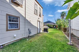 5019 Ave M 1/2, Galveston, TX 77551 - Photo 39