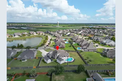 9642 Keeneland Circle, Mont Belvieu, TX 77523 - Photo 9