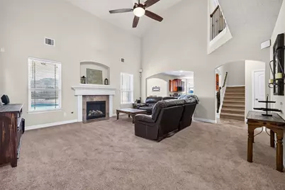 9642 Keeneland Circle, Mont Belvieu, TX 77523 - Photo 15